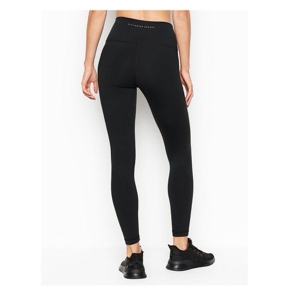SOLD❌ Victoria’s Secret Essential Pocket Black Legging - Picture 2 of 10